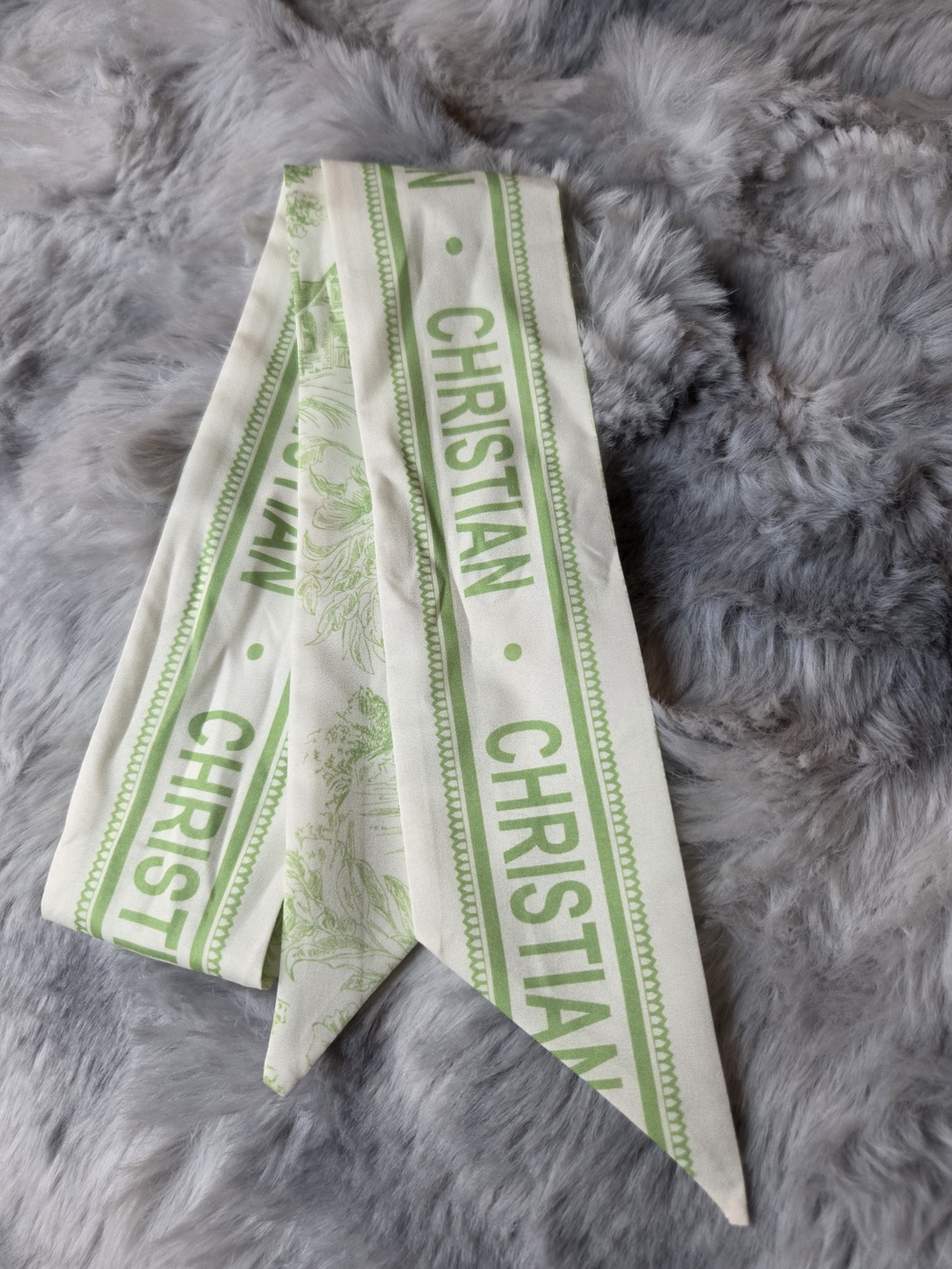 Green and Cream Twilly Scarf